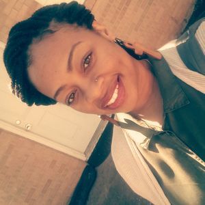 Meet your Posher, Monique